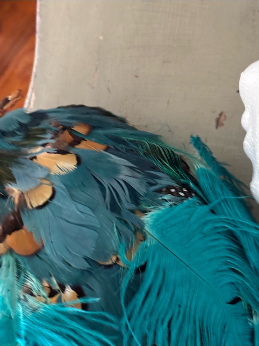 Jack McConnell vintage wool Teal Feather Cocktail  Statement Headpiece - Picture 5 of 10